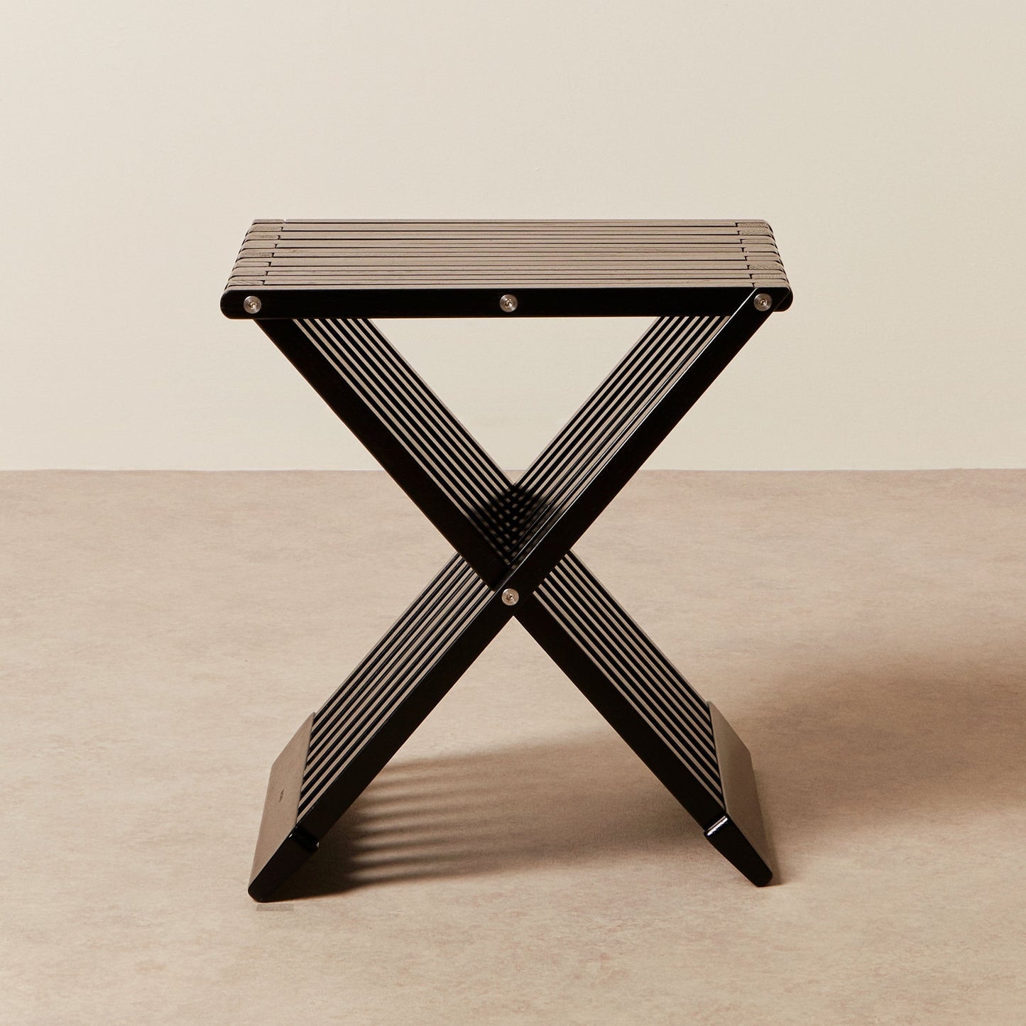 Fionia Stool