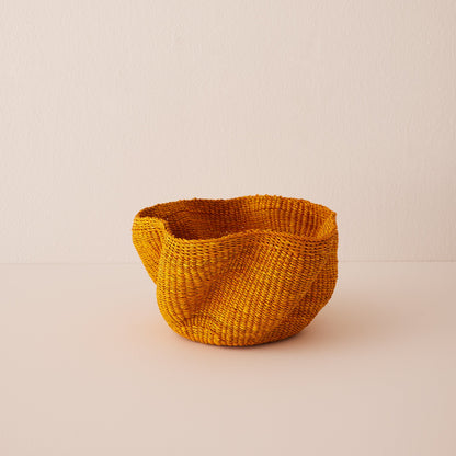 Tiny Pakurigo Basket